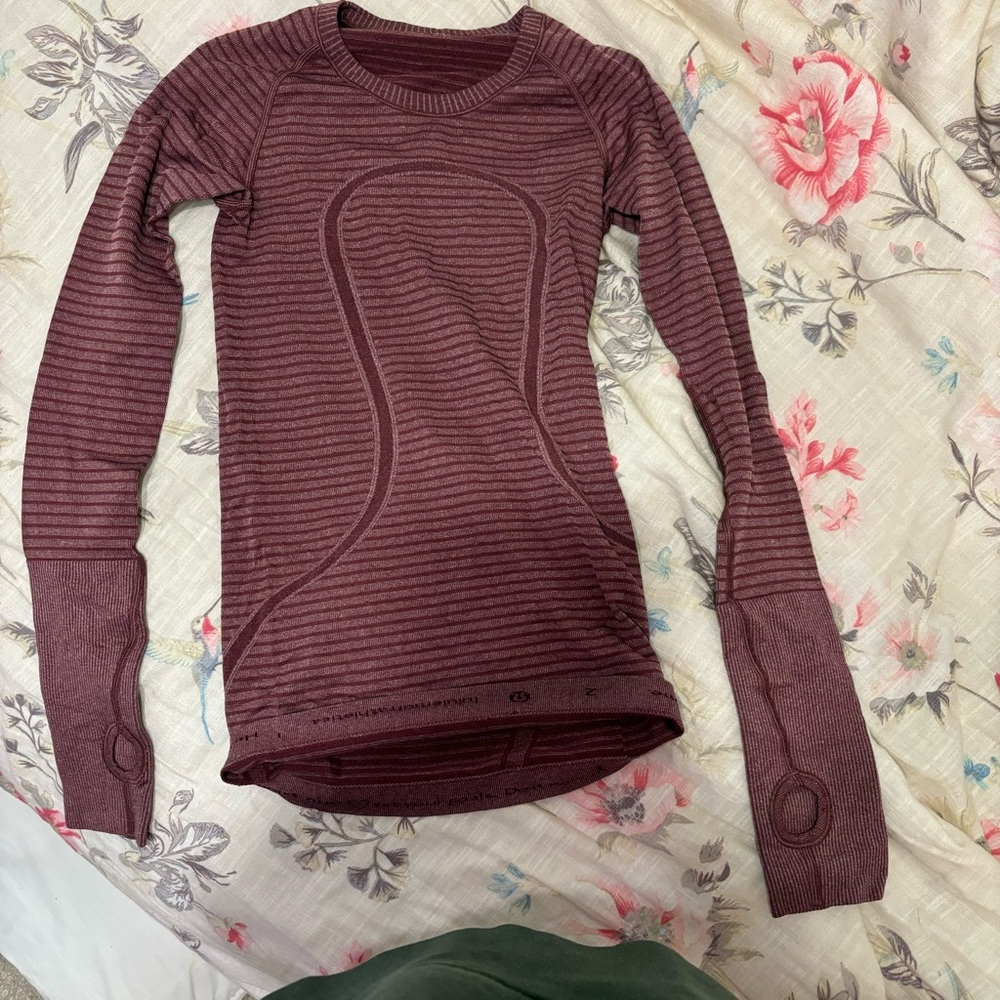 Lululemon Swiftly Tech Long Sleeve